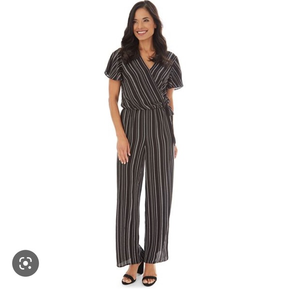 Apt 9 striped jumpsuit - Picture 1 of 3